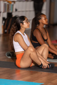 SAM06031 - AfroPuppyYoga