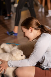 SAM06105 - AfroPuppyYoga