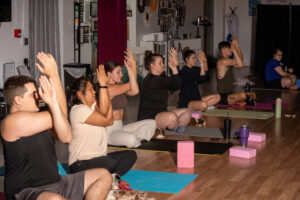 SAM06125 - AfroPuppyYoga