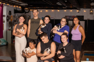 SAM06203 - AfroPuppyYoga